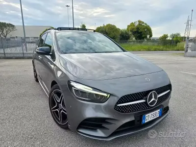 Occasion Mercedes B180 AMG Line Premium Plus 116 ch (85 kW) 2024 Gris Monospace