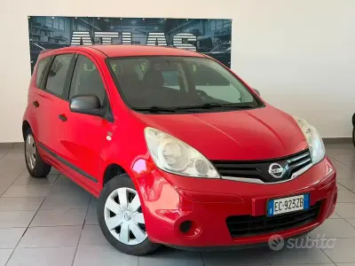 Usata Nissan Note N-TEC 88 CV (64 kW) 2010 Rosso Utilitaria