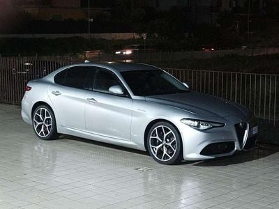 Usata Alfa Romeo Giulia Veloce 211 CV (155 kW) 2017 Argento Berlina