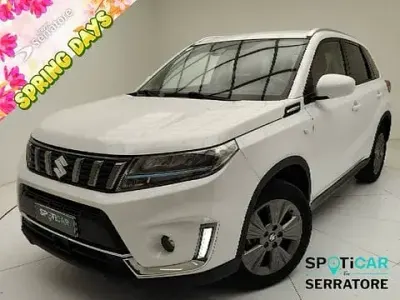 Käytetty Suzuki Vitara Cool 129 HP (94 kW) 2021 Valkoinen Katumaasturi