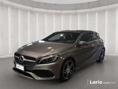 Usata Mercedes A200 Premium 136 CV (100 kW) 2016 Grigio medio Utilitaria