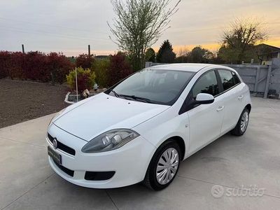 Usata Fiat Bravo Dynamic 90 CV (66 kW) 2010 Bianco Utilitaria