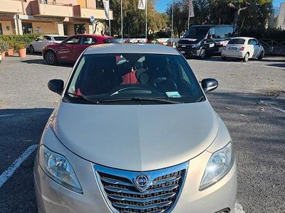 Usata Lancia Ypsilon 95 CV (69 kW) 2012 Utilitaria