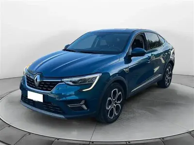 Usata Renault Arkana Techno 145 CV (106 kW) 2023 Blu scuro SUV