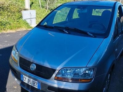 Usata Fiat Idea 70 CV (51 kW) 2005 Monovolume