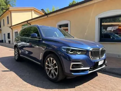 Usata BMW X5 xLine 340 CV (250 kW) 2022 Blu/azzurro SUV