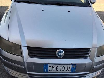 Usata Fiat Stilo 140 CV (102 kW) 2004 Grigio Berlina