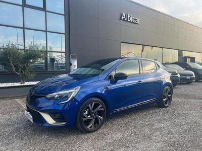 Usata Renault Clio V Techno 145 CV (106 kW) 2023 Blu Berlina