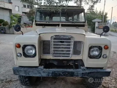 Usata Land Rover Defender 1980 Bianco SUV