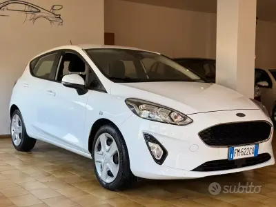 Usado Ford Fiesta Titanium 85 HP (62 kW) 2017 Branco Citadino