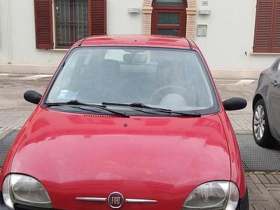 Usata Fiat 600 54 CV (39 kW) 2008 Rosso Utilitaria