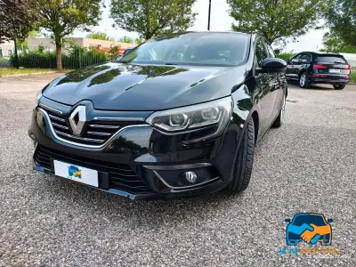 Usata Renault Mégane IV Bose Edition 110 CV (80 kW) 2016 Nero Berlina