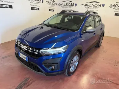 Usata Dacia Sandero Expression 101 CV (74 kW) 2023 Blu Berlina