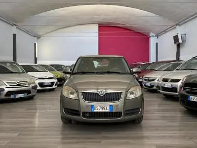 Usata Skoda Fabia Style 69 CV (50 kW) 2008 Grigio Berlina
