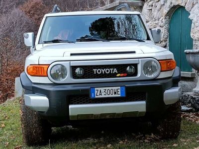 usata Toyota FJ Cruiser 