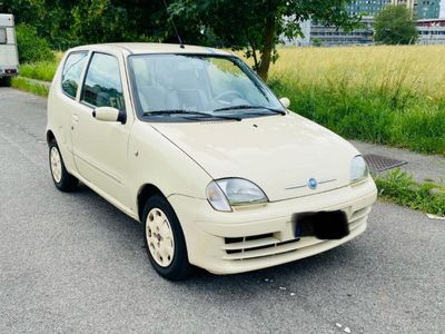 Usata Fiat 600 54 CV (39 kW) 2006 Giallo Utilitaria