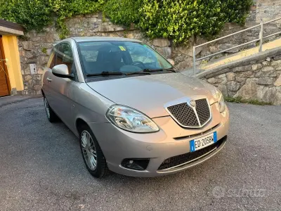 Usata Lancia Ypsilon 60 CV (44 kW) 2010 Utilitaria