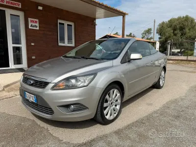 Usata Ford Focus Cabriolet 136 CV (100 kW) 2008 Grigio Cabrio