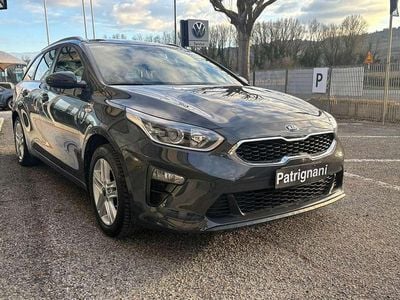 Usata Kia Ceed Sportswagon 97 CV (71 kW) 2019 Grigio scuro met. Station wagon