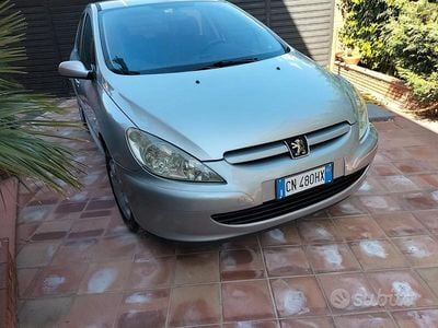 Usata Peugeot 307 90 CV (66 kW) 2004 Grigio Berlina