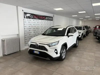 Usata Toyota RAV4 Hybrid Business Edition 178 CV (130 kW) 2022 Bianco SUV