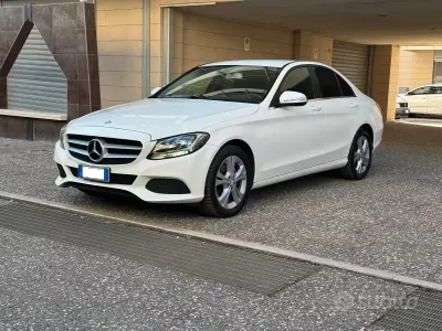 Begagnad Mercedes C180 Executive 116 HK (85 kW) 2015 Vit Sedan