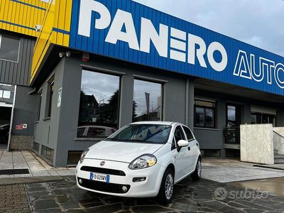 Usata Fiat Punto Street 77 CV (56 kW) 2015 Bianco Utilitaria