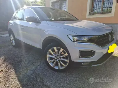 Usata VW T-Roc Business 150 CV (110 kW) 2020 Bianco SUV