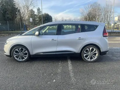 Usata Renault Grand Scénic IV 160 CV (117 kW) 2018 Grigio Monovolume