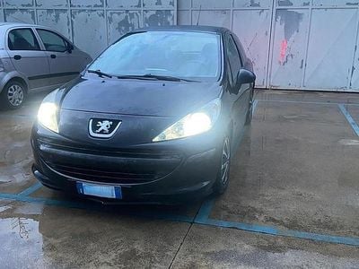 Usata Peugeot 207 2007 Nero Utilitaria