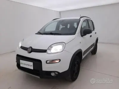 Occasion Fiat Panda 4x4 Wild 86 ch (63 kW) 2022 Blanc Citadine