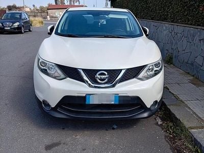 Usata Nissan Qashqai 110 CV (80 kW) 2015 Bianco SUV