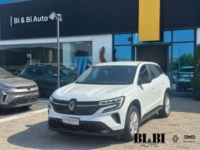 Usata Renault Austral Equilibre 131 CV (96 kW) 2023 Bianco nacrè SUV