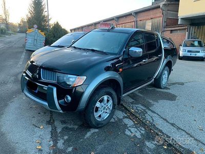 Usata Mitsubishi L200 122 CV (89 kW) 2007 Nero Pick-up