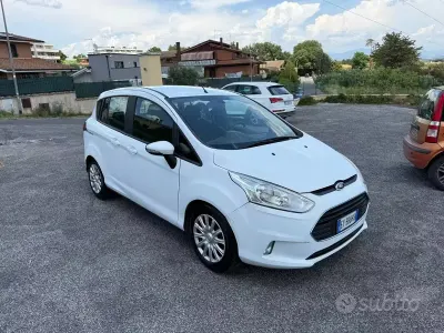 Usata Ford B-MAX Business Edition 90 CV (66 kW) 2014 Bianco Monovolume