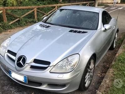 Usata Mercedes SLK200 163 CV (119 kW) 2006 Argento Cabrio