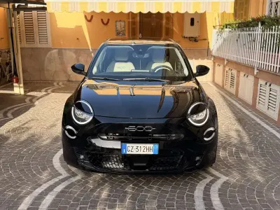 Usata Fiat 600 La Prima 101 CV (74 kW) 2025 SUV