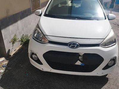 Usata Hyundai i10 67 CV (49 kW) 2014 Bianco Utilitaria