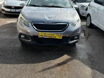 Usata Peugeot 2008 Allure 82 CV (60 kW) 2015 Grigio SUV