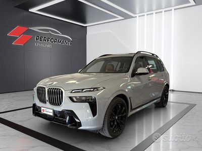 Usata BMW X7 M Sport 381 CV (280 kW) 2023 Gray SUV