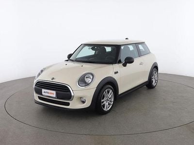 Usata Mini ONE 102 CV (75 kW) 2019 Beige Utilitaria