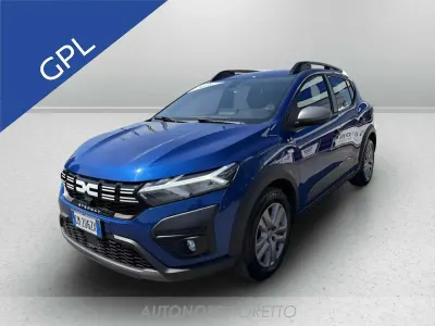 Usata Dacia Sandero Comfort 101 CV (74 kW) 2023 Blu/azzurro Berlina