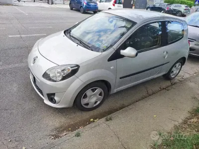 Usata Renault Twingo 75 CV (55 kW) 2008 Grigio Utilitaria