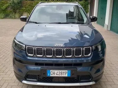 Usata Jeep Compass Limited 131 CV (96 kW) 2022 Blu/azzurro SUV