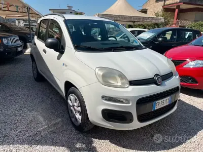 Usata Fiat Panda Easy 80 CV (58 kW) 2013 Bianco Utilitaria