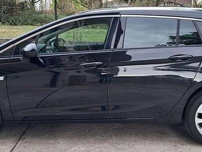 Usata Opel Astra Innovation 110 CV (80 kW) 2019 Nero Station wagon