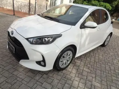 Usata Toyota Yaris Hybrid