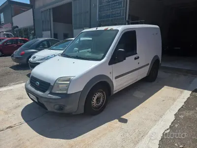 Usata Ford Transit Connect 75 CV (55 kW) 2011 Bianco Monovolume