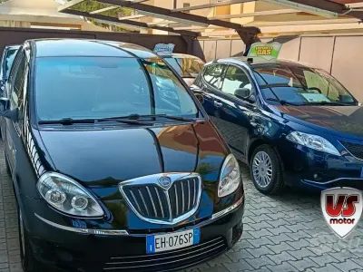 Usata Lancia Musa 95 CV (69 kW) 2011 Nero Monovolume