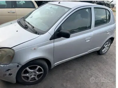 Usata Toyota Yaris 75 CV (55 kW) 2003 Berlina